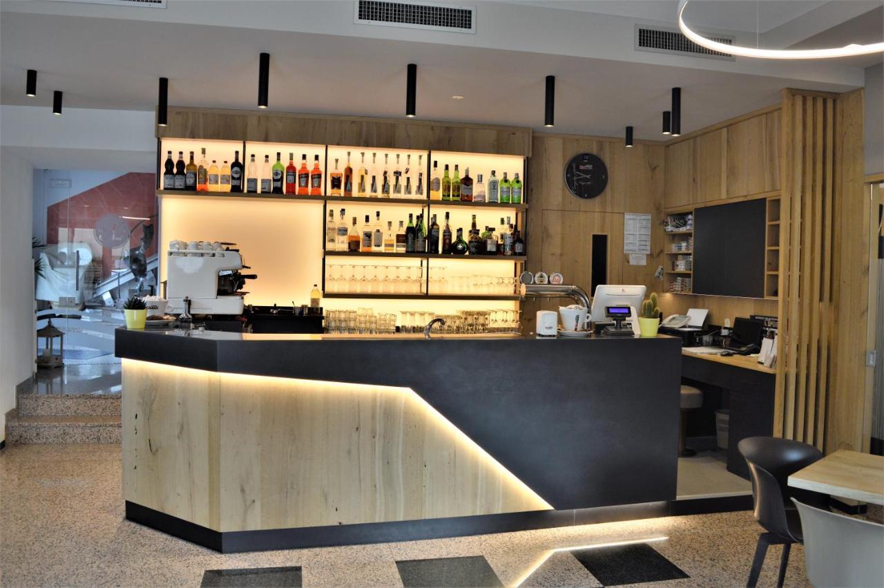 Albergo Ristorante Da Neni Mori Bagian luar foto