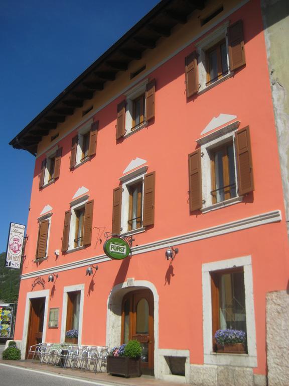 Albergo Ristorante Da Neni Mori Bagian luar foto
